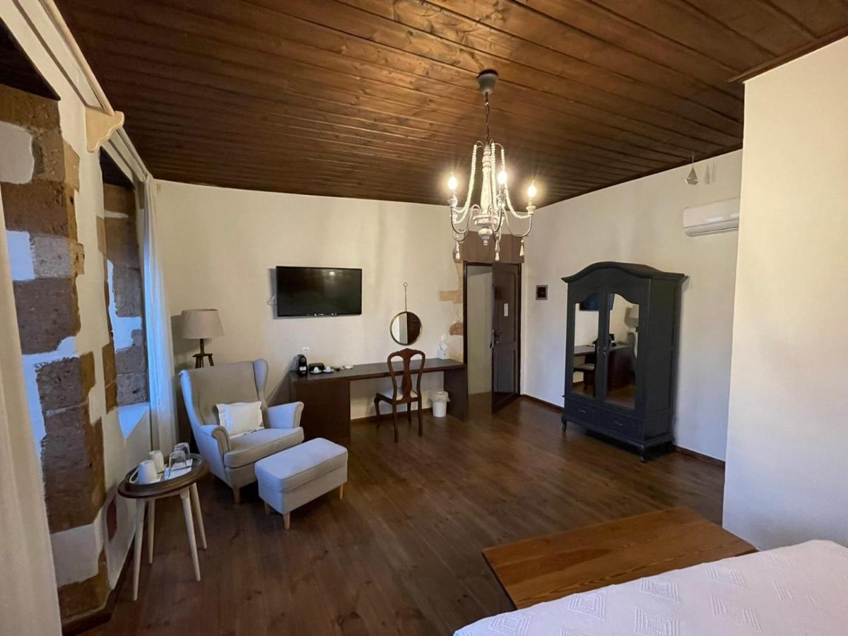 Captain Vasilis Otel 4*